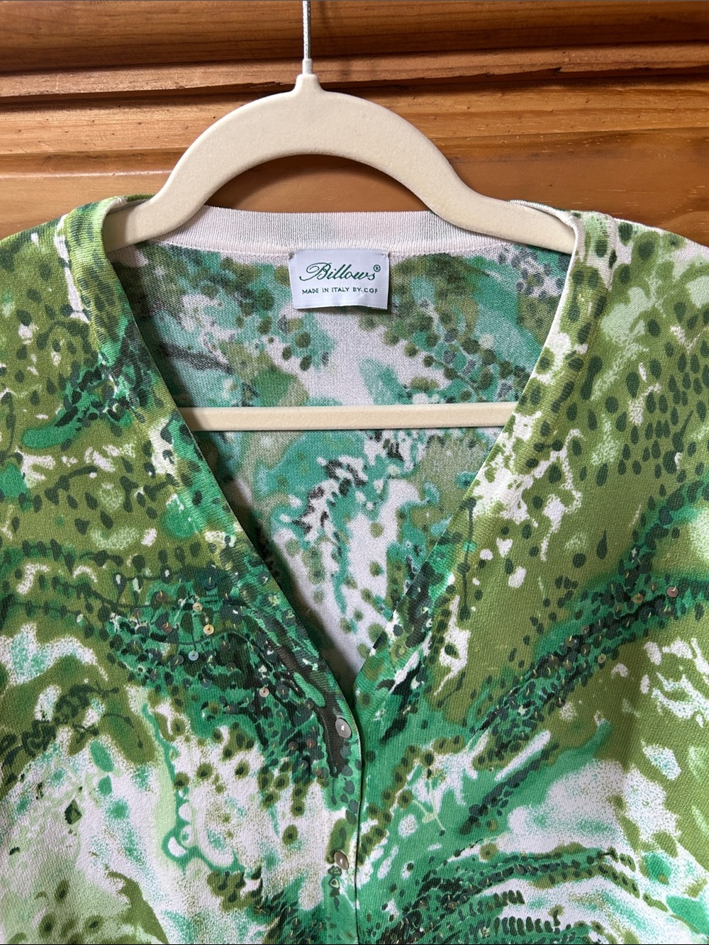 Billows cardigan Green Patterned V-Neck Button Lightweight Sweater - Picture 3 of 10